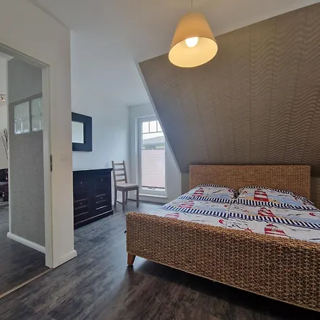 Apartment Peenemuende, Top-ferienhaus Am Seglerhafen